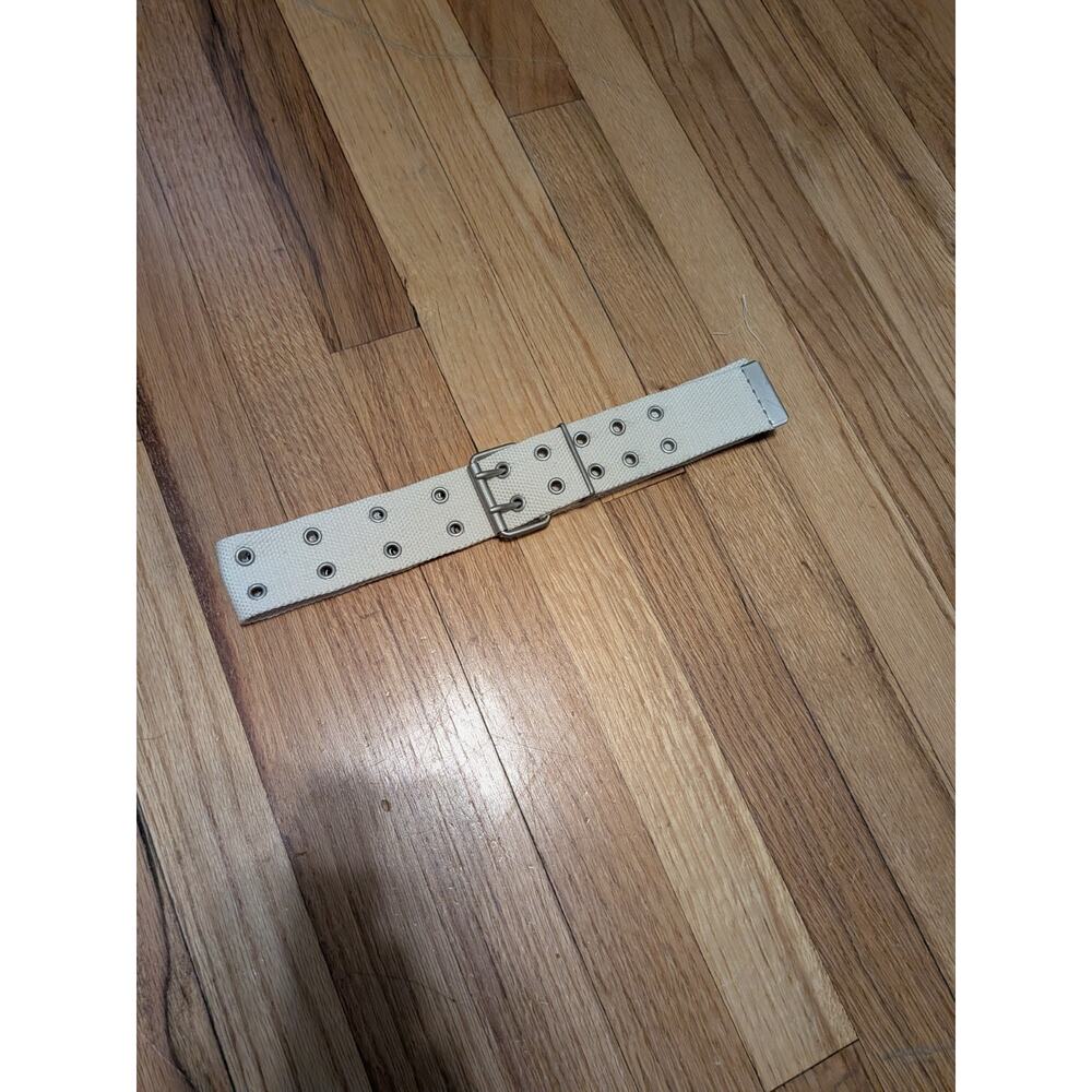 Cream Canvas Belt with Silver Buckle And Double Notch Rivets - Picture 2 of 5